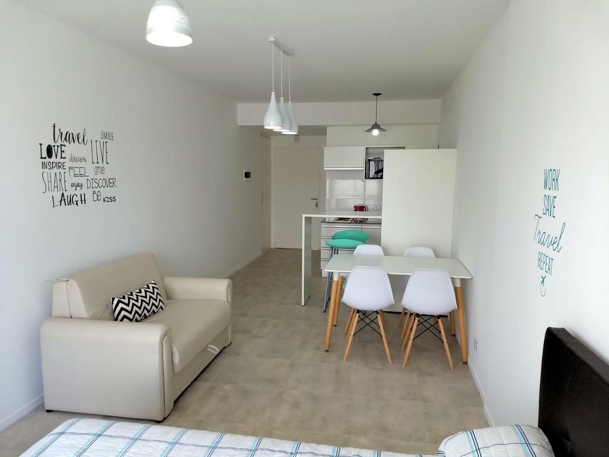 Independencia 1302 9C By Hb Apartment Buenos Aires Bagian luar foto